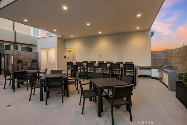 $994,990 | 7256 Aura Circle, Huntington Beach, CA 92647