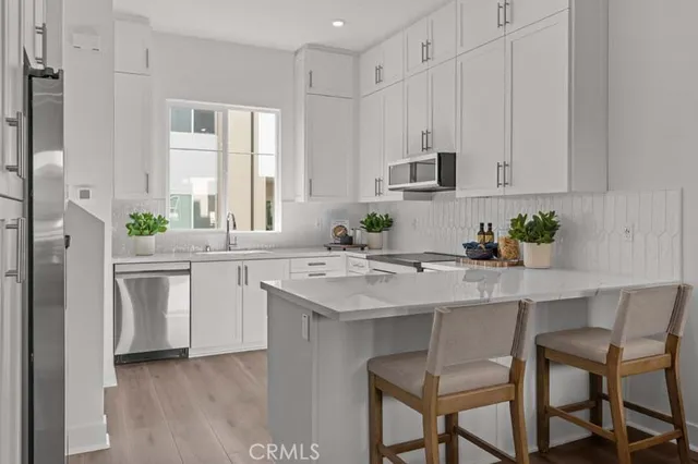 $994,990 | 7256 Aura Circle, Huntington Beach, CA 92647