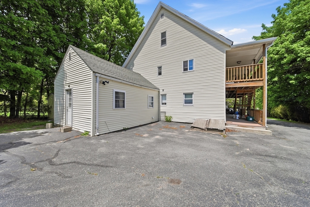 436 Franklin Road Fitchburg, MA 01420 - Photo 3 of 41