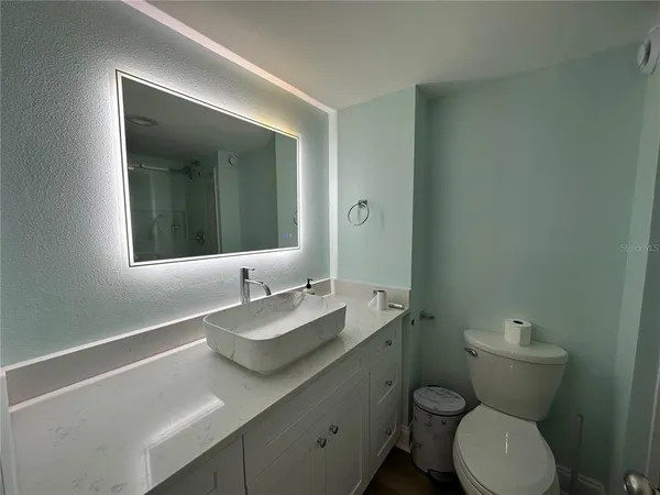 $2,200 | 880 Mandalay Avenue, Unit S404, Clearwater, FL 33767