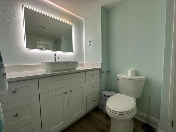 $2,200 | 880 Mandalay Avenue, Unit S404, Clearwater, FL 33767