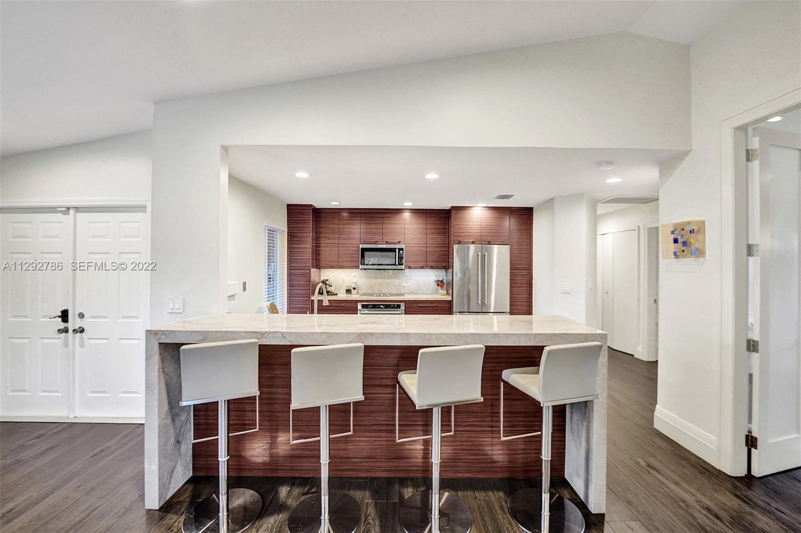 10150 Camelback Lane Boca Raton, FL 33498 - Photo 16 of 67 Gallery Image 16