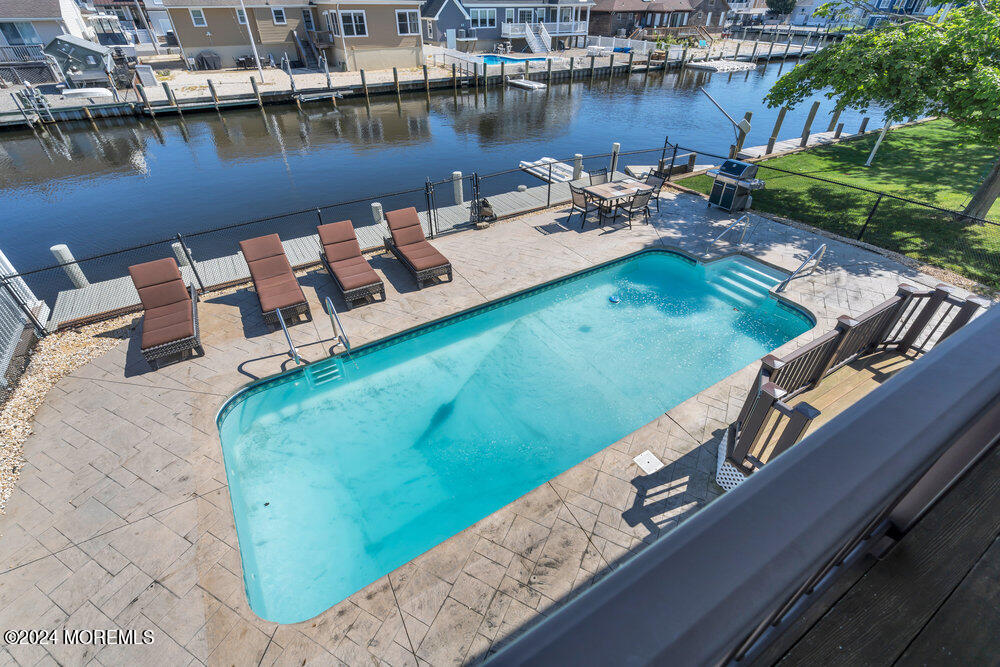 24 Point Road Toms River, NJ 08753 - Photo 2 of 58 048_dsc06153_445