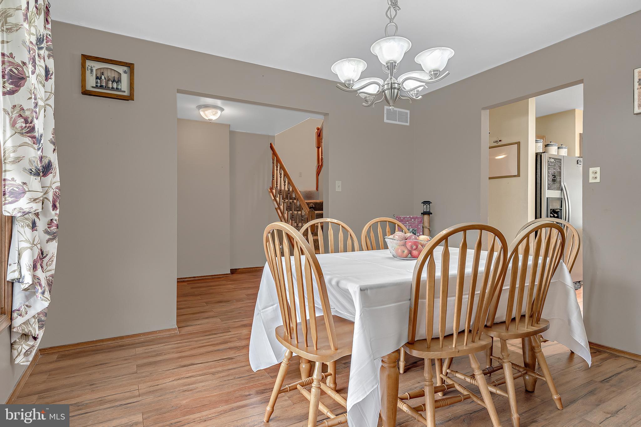 43 Hoover Road Carlisle, PA 17015 - Photo 4 of 41 Dining Room