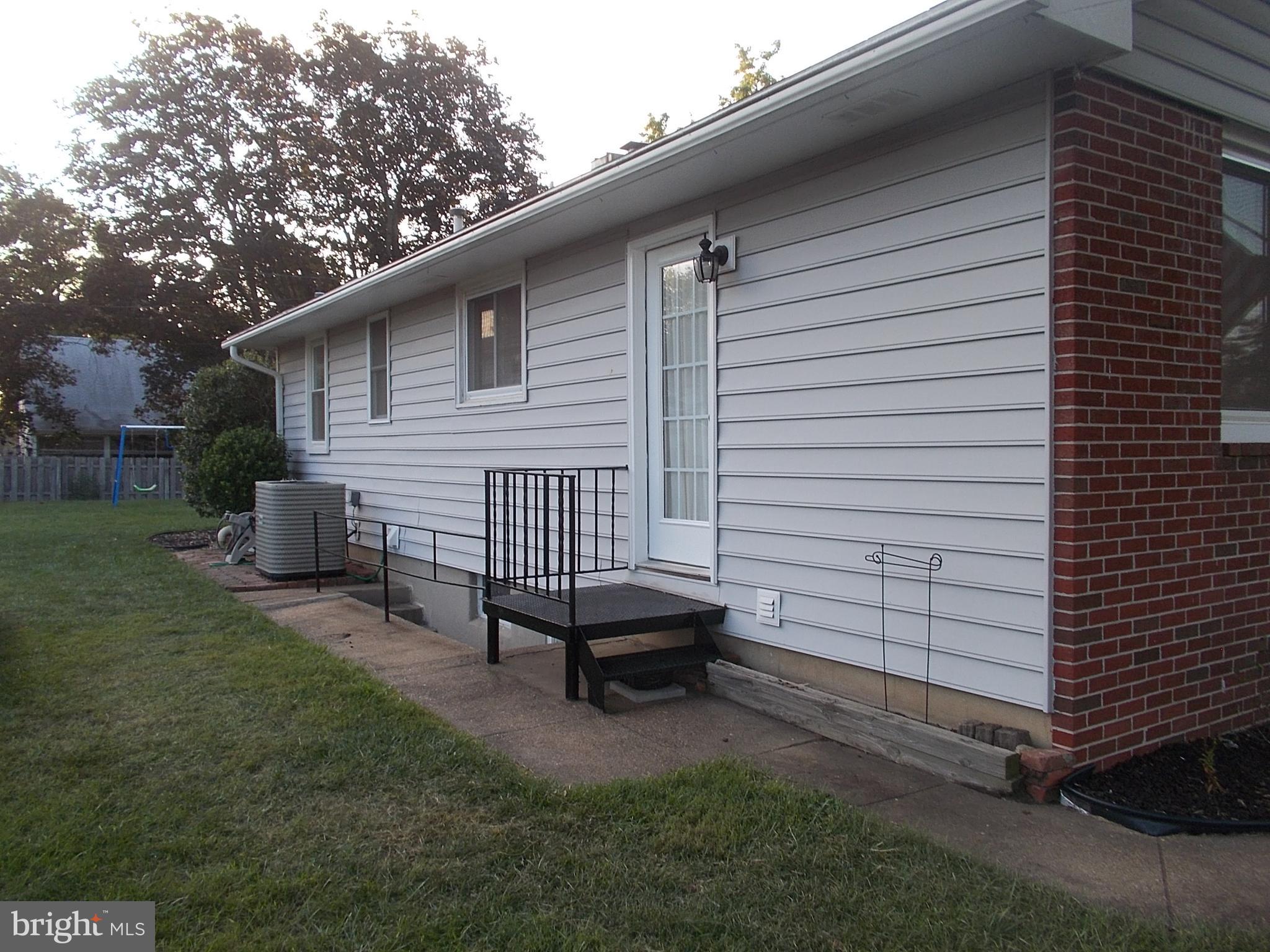 708 Edgewood Road Linthicum, MD 21090 - Photo 2 of 29