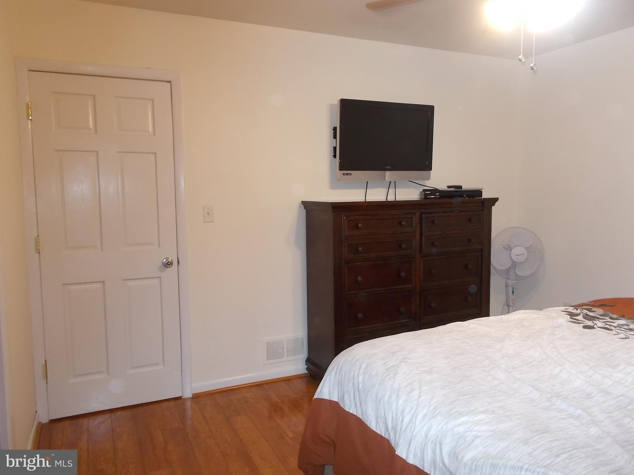 708 Edgewood Road Linthicum, MD 21090 - Photo 17 of 29