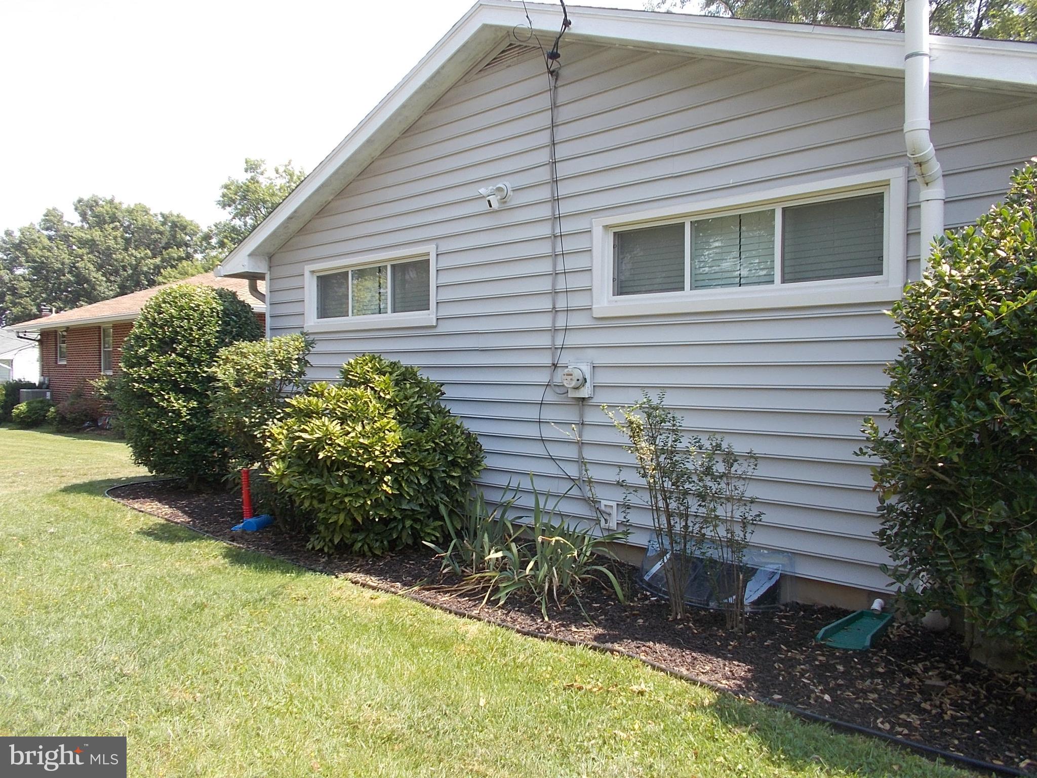 708 Edgewood Road Linthicum, MD 21090 - Photo 3 of 29