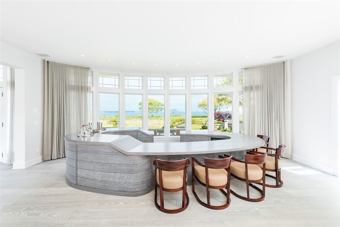 609 Beavertail Road Jamestown, RI 02835 - Photo 14 of 37