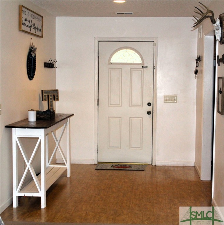 205 Webb Road Springfield, GA 31329 - Photo 5 of 33 Large entry way