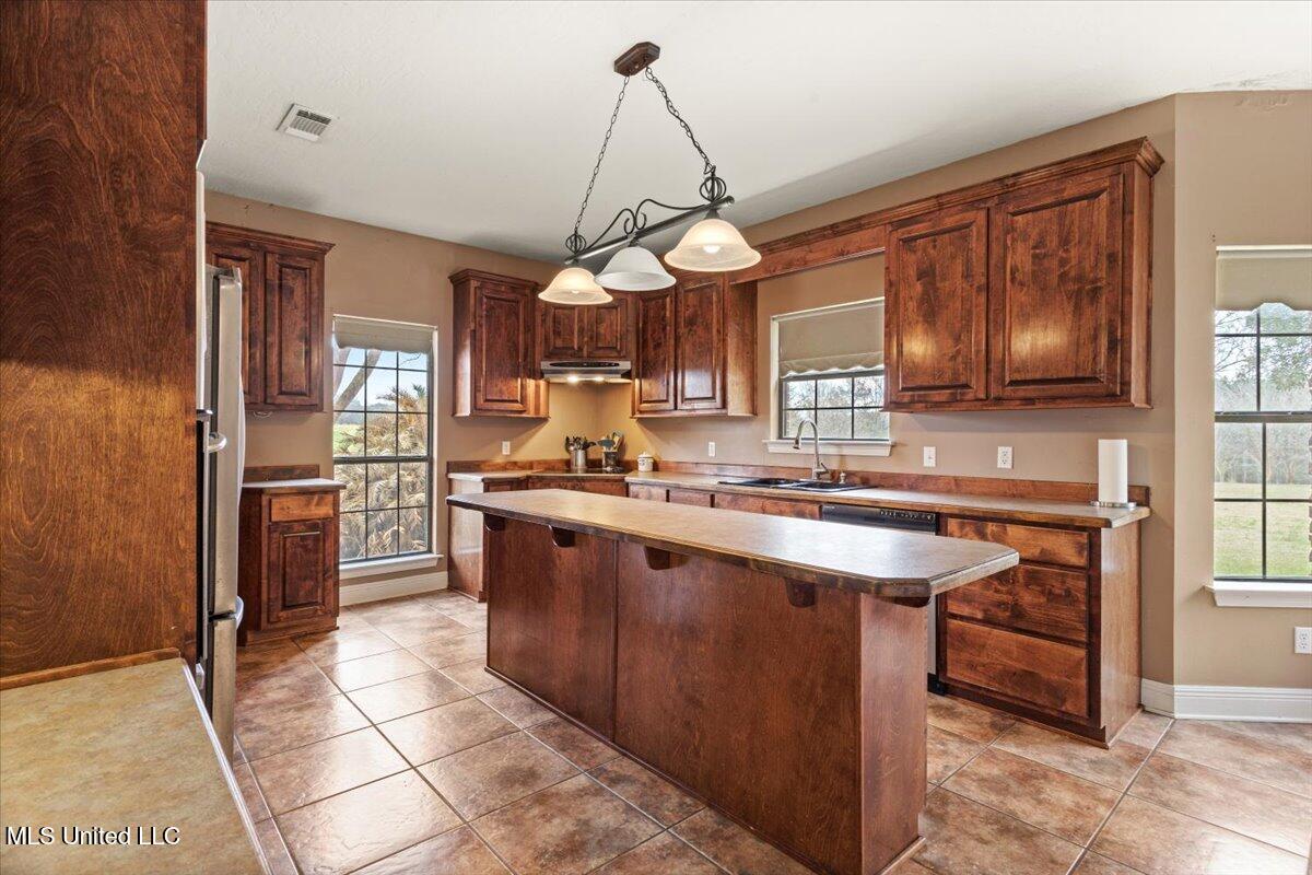 370 Taylor Cemetery Road Wiggins, MS 39577 - Photo 7 of 41 07-Kitchen