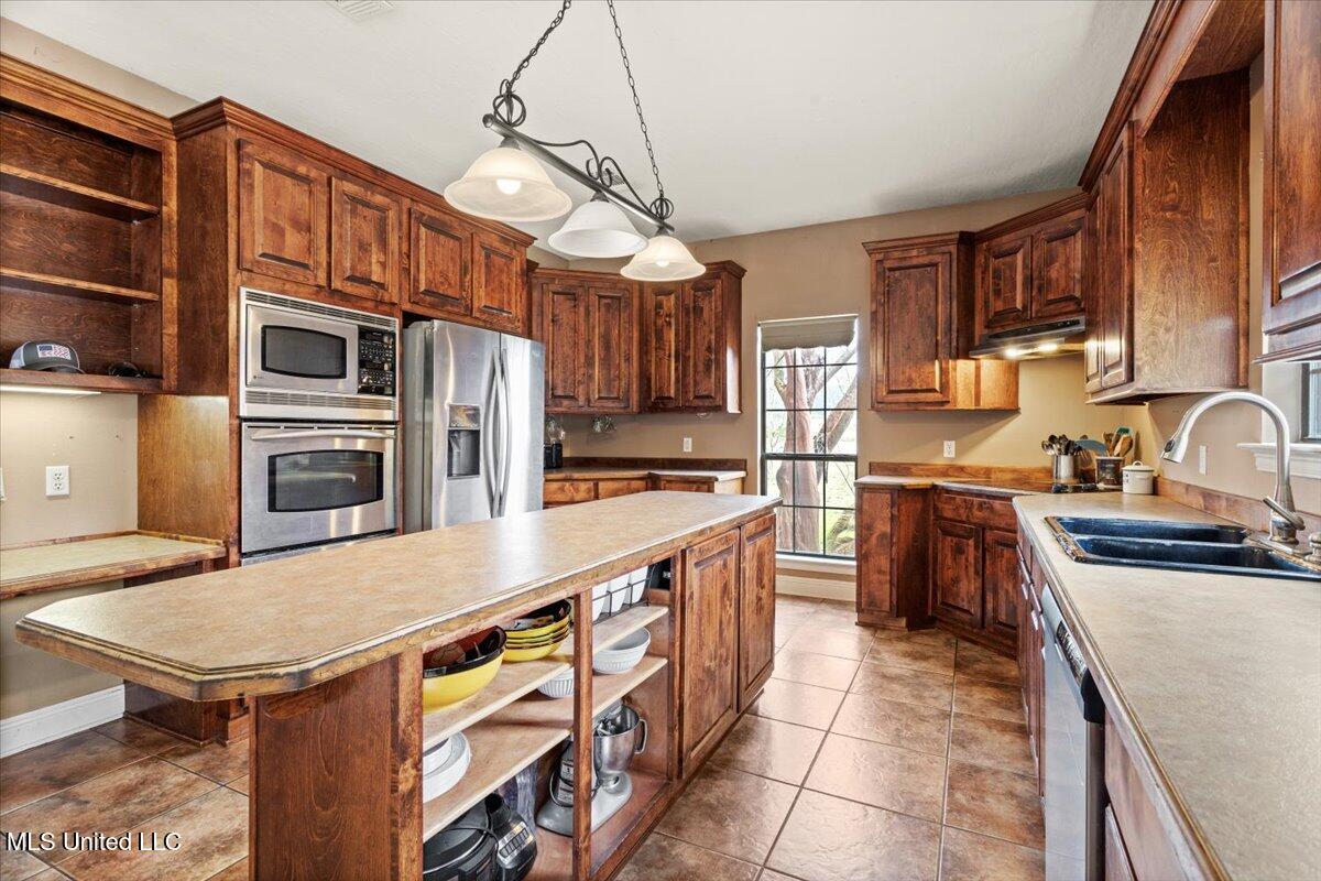 370 Taylor Cemetery Road Wiggins, MS 39577 - Photo 8 of 41 08-Kitchen
