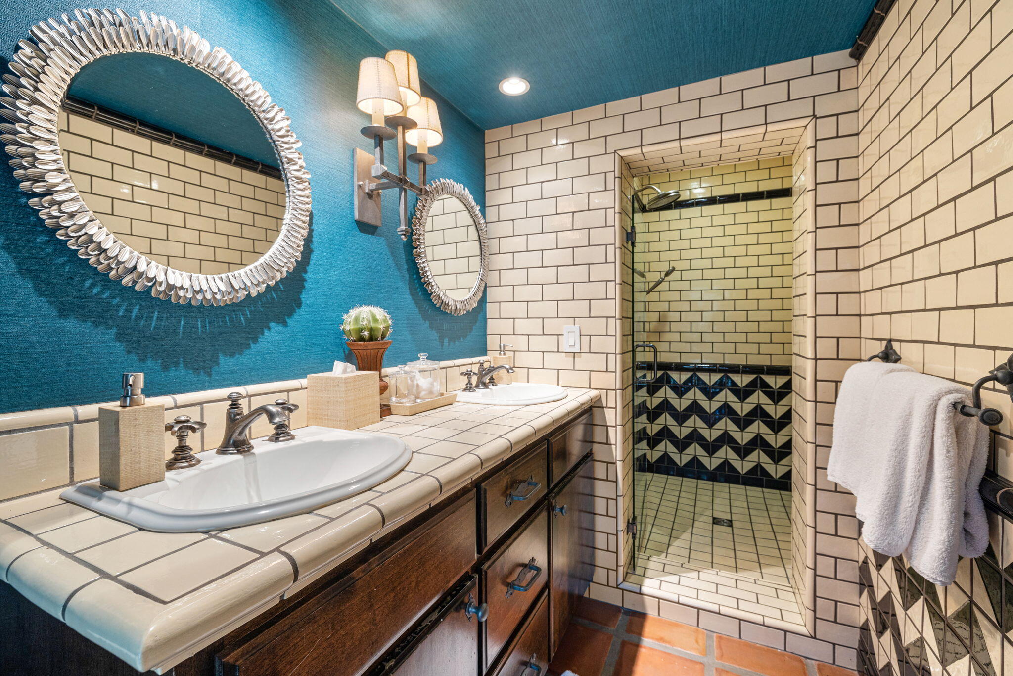 535 North Belardo Road Palm Springs, CA 92262 - Photo 26 of 45 a bathroom with a sink and a mirror