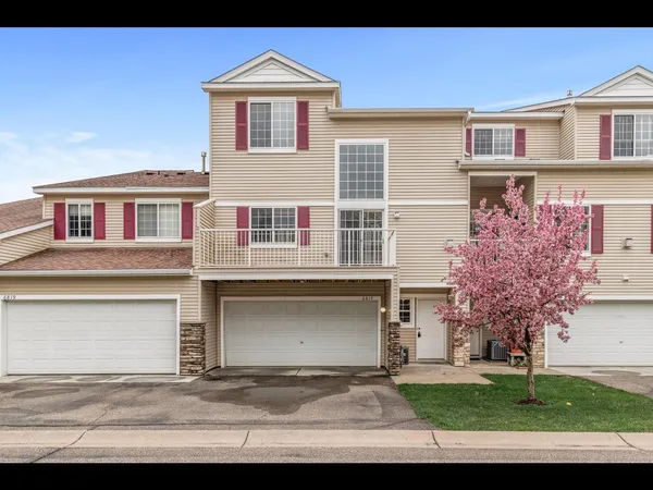 $259,900 | 6815 Pine Crest Trail South, Cottage Grove, MN 55016