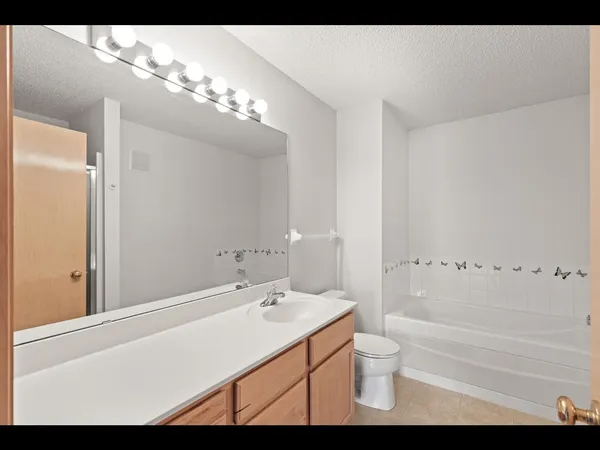 $259,900 | 6815 Pine Crest Trail South, Cottage Grove, MN 55016