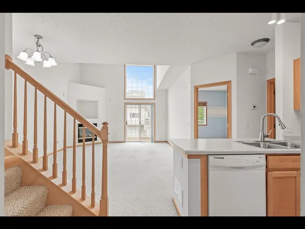 $259,900 | 6815 Pine Crest Trail South, Cottage Grove, MN 55016