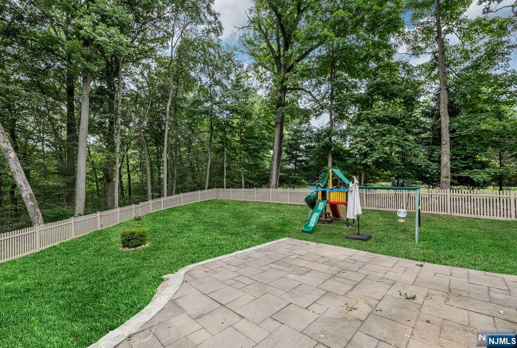 11 Cobblestone Drive Upper Saddle River, NJ 07458 - Photo 41 of 45