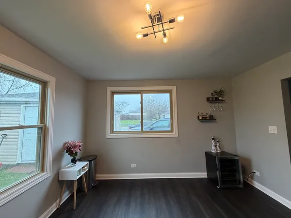 $229,900 | 3617 Coventry Court, Hazel Crest, IL 60429