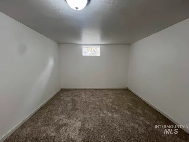 $220,000 | 905 West Adams Street, Garfield, WA 99130