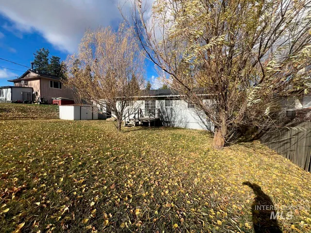 $220,000 | 905 West Adams Street, Garfield, WA 99130