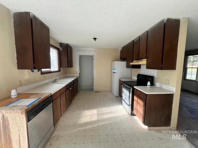 $220,000 | 905 West Adams Street, Garfield, WA 99130