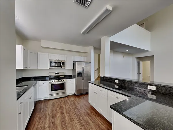 $2,295 | 19714 Oakwood Falls Trail, Houston, TX 77084