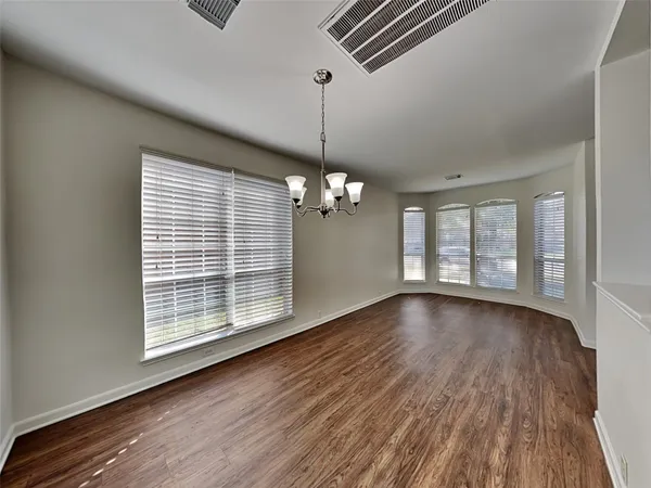 $2,295 | 19714 Oakwood Falls Trail, Houston, TX 77084
