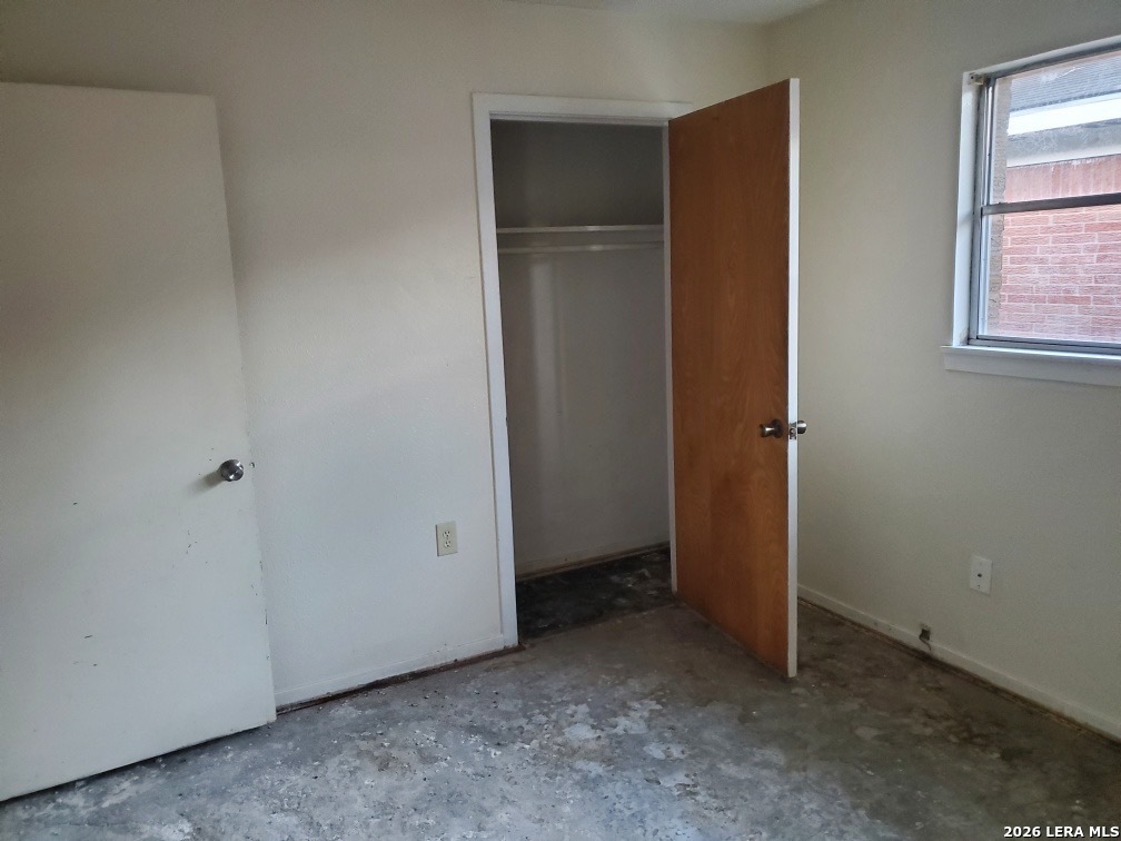 308 Kelly Lane Baytown, TX 77521 - Photo 14 of 20