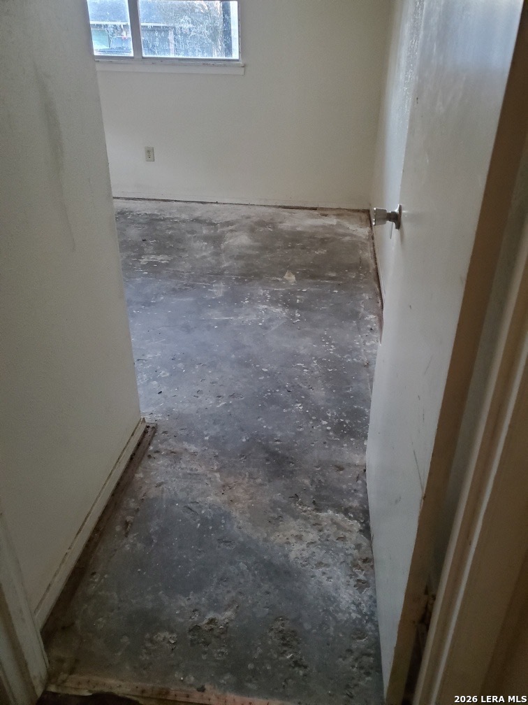 308 Kelly Lane Baytown, TX 77521 - Photo 17 of 20