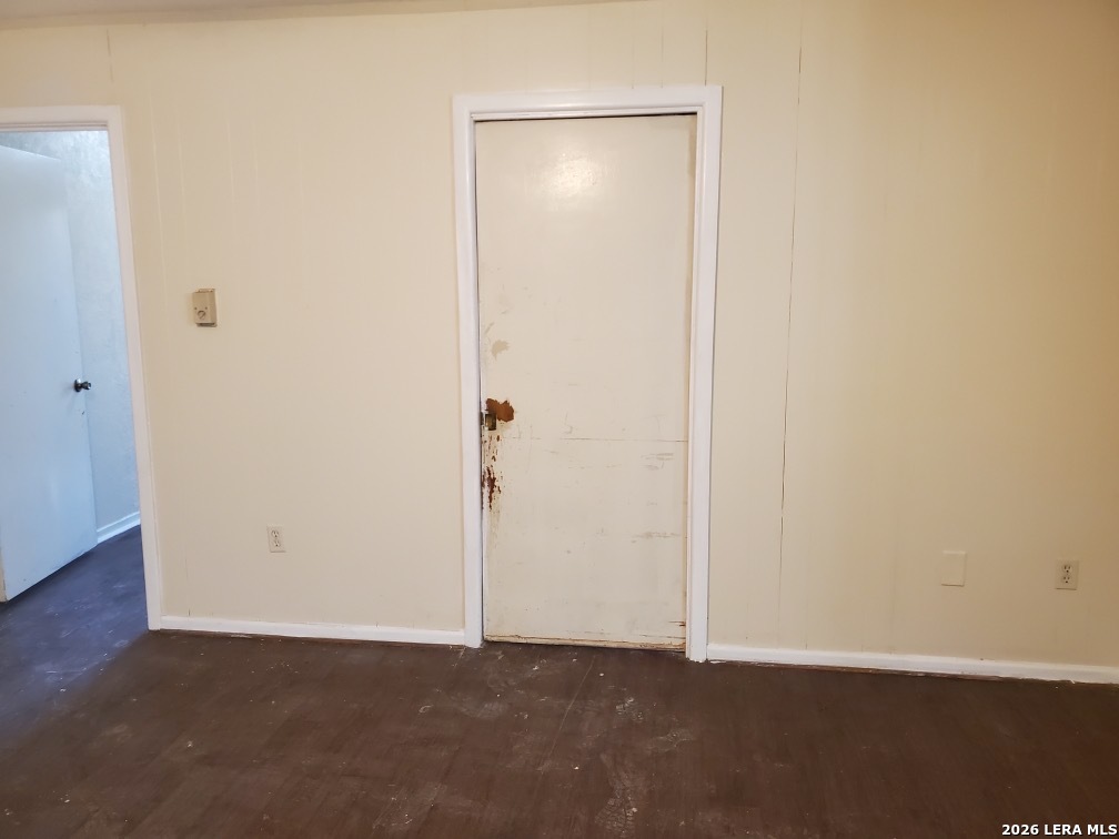 308 Kelly Lane Baytown, TX 77521 - Photo 9 of 20