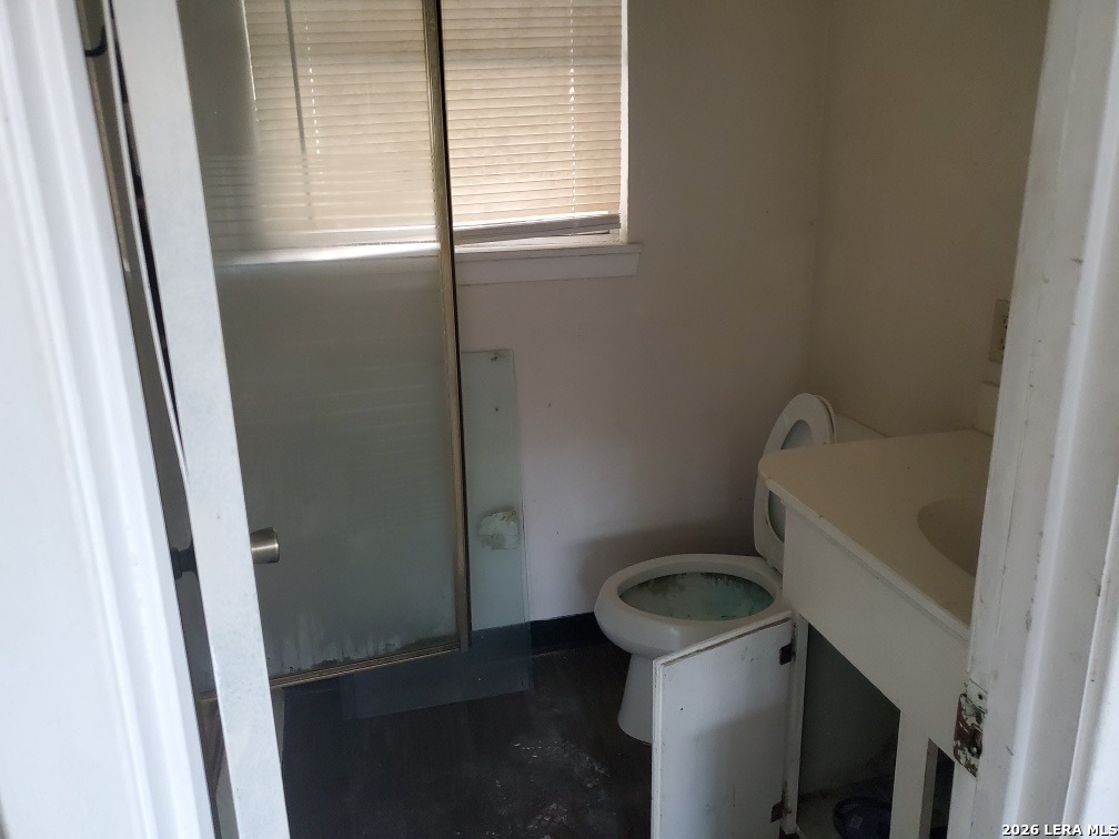 308 Kelly Lane Baytown, TX 77521 - Photo 10 of 20