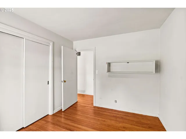 a view of a backyard with plants