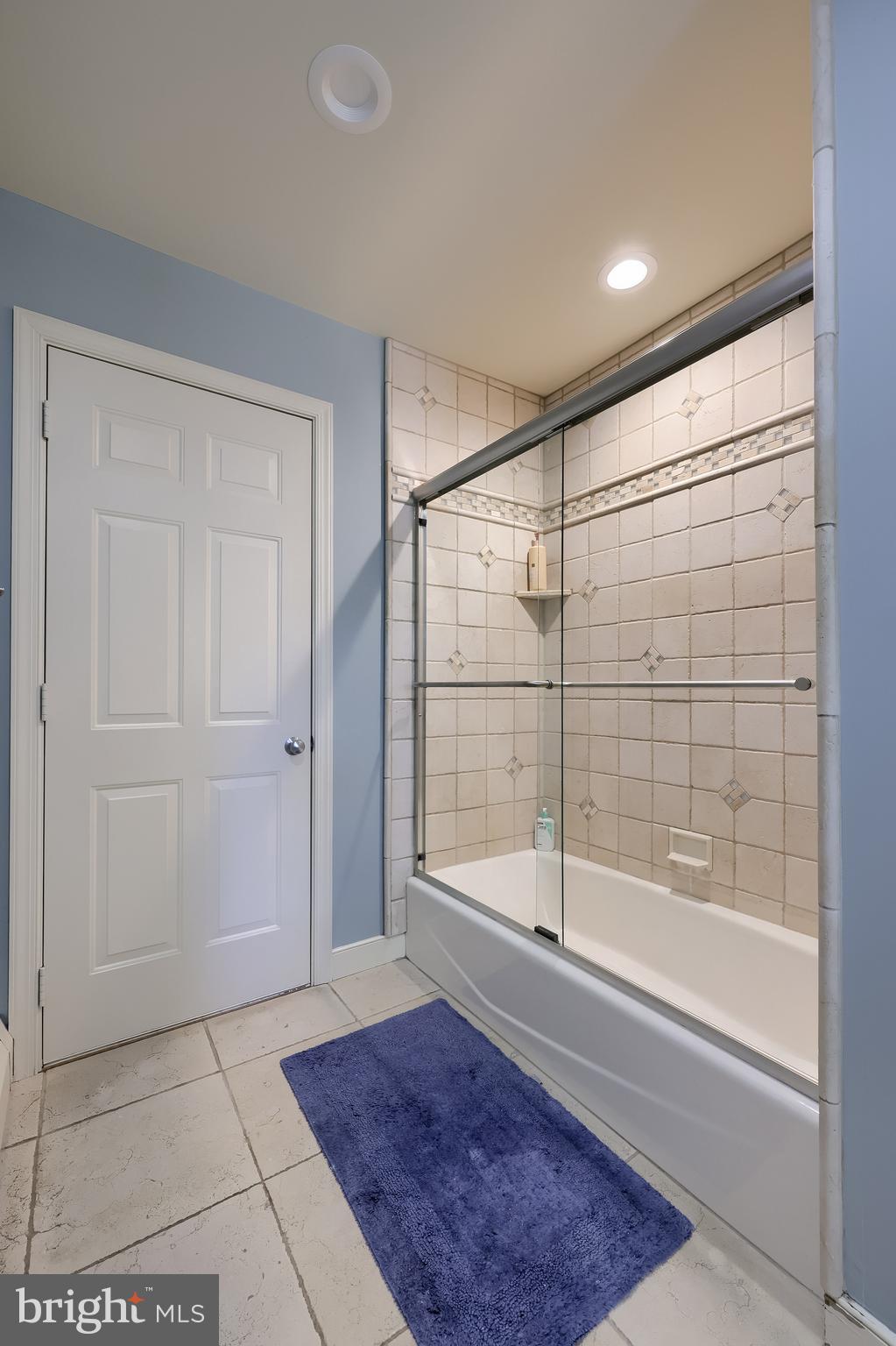 38 Westwind Circle Lititz, PA 17543 - Photo 52 of 113 a bathroom with a bathtub and shower