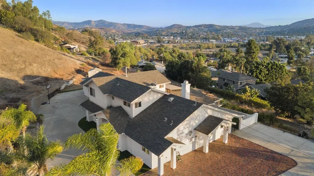 12221 Rockstream Road Lakeside, CA 92040 - Photo 2 of 52 Gallery Image 2