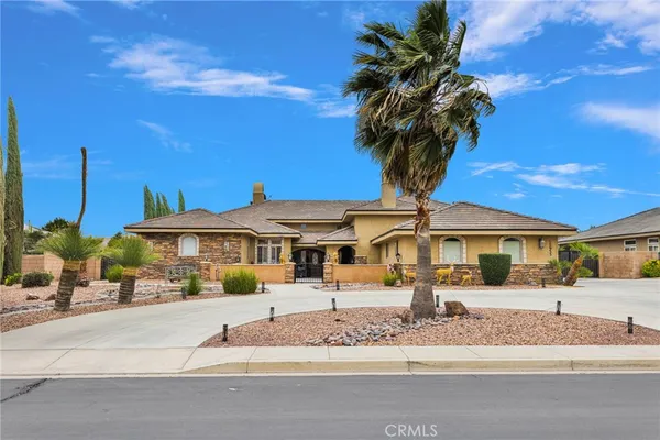 $879,500 | 12935 Galewood Drive, Apple Valley, CA 92308