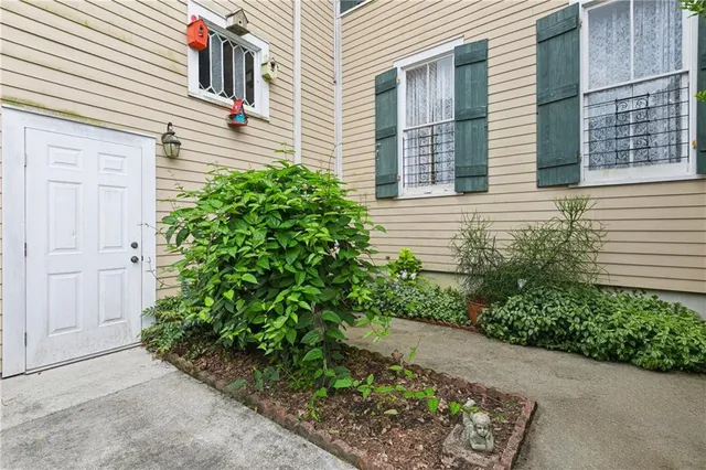 $950,000 | 316 Millaudon Street, New Orleans, LA 70118