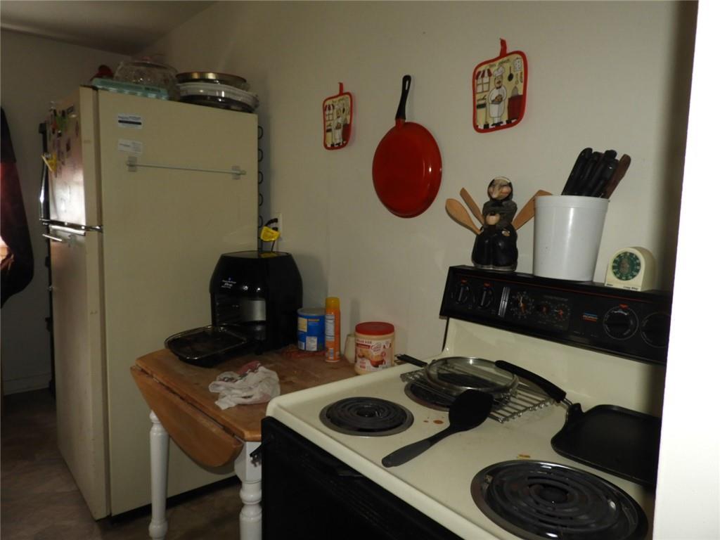 908 Walnut Street Anderson, IN 46012 - Photo 4 of 32