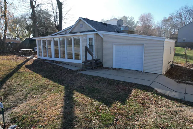 $149,900 | 2406 North W Shafer Drive, Monticello, IN 47960