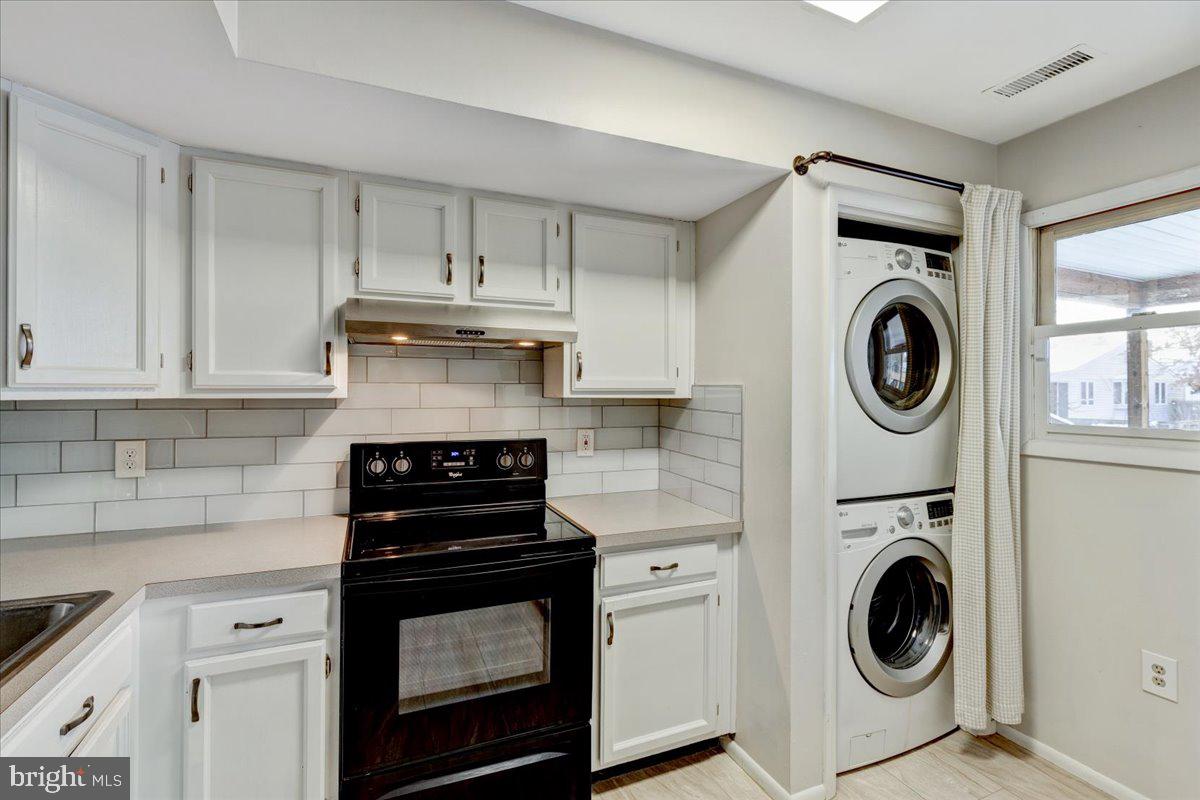 1604 Knoxville Road Edgewater, MD 21037 - Photo 10 of 33 Beautiful Backsplash