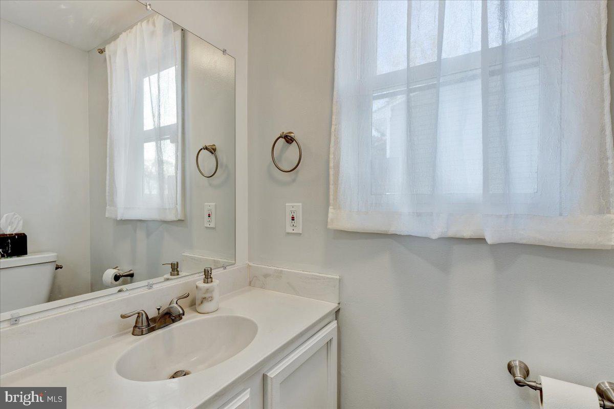 1604 Knoxville Road Edgewater, MD 21037 - Photo 13 of 33 Updated Half Bath