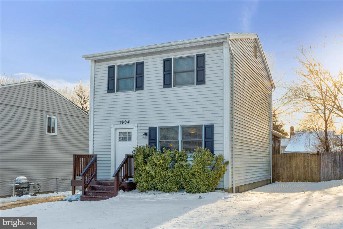1604 Knoxville Road Edgewater, MD 21037 - Photo 31 of 33 It's everything you want!