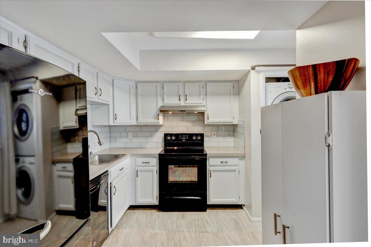 1604 Knoxville Road Edgewater, MD 21037 - Photo 8 of 33 Updated appliances