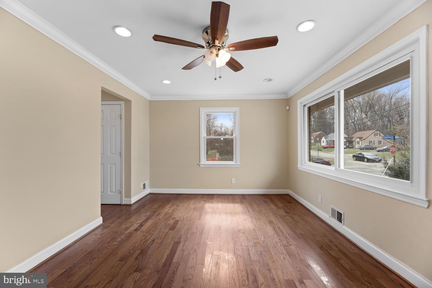 920 Brooke Road Capitol Heights, MD 20743 - Photo 3 of 17 Gallery Image 3