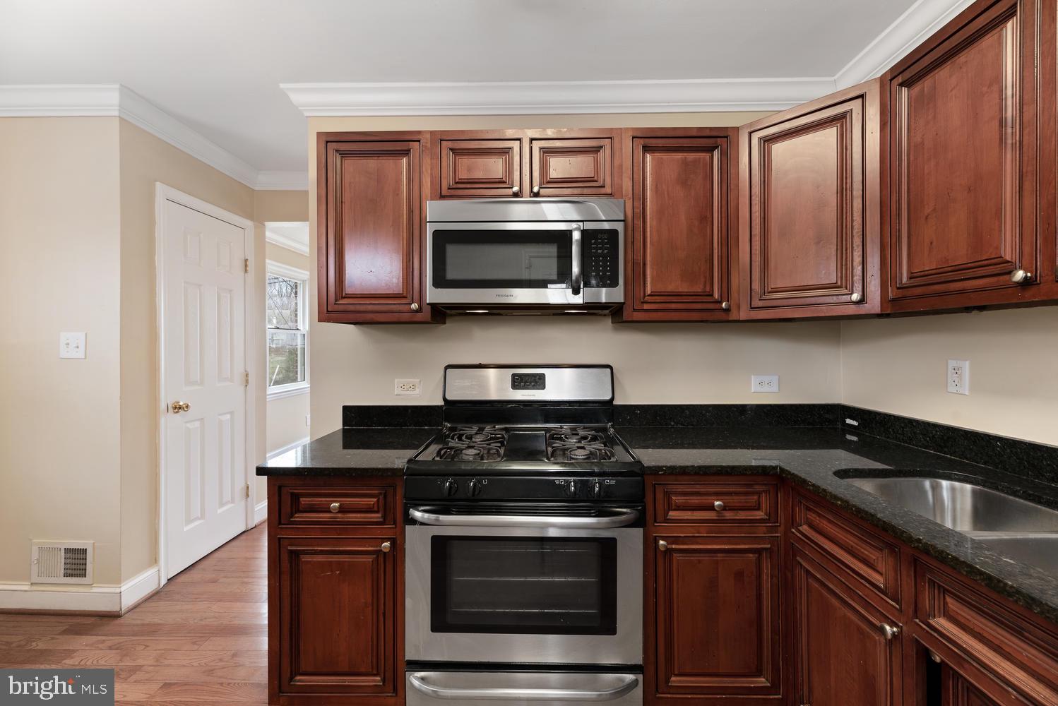 920 Brooke Road Capitol Heights, MD 20743 - Photo 6 of 17 Gallery Image 6