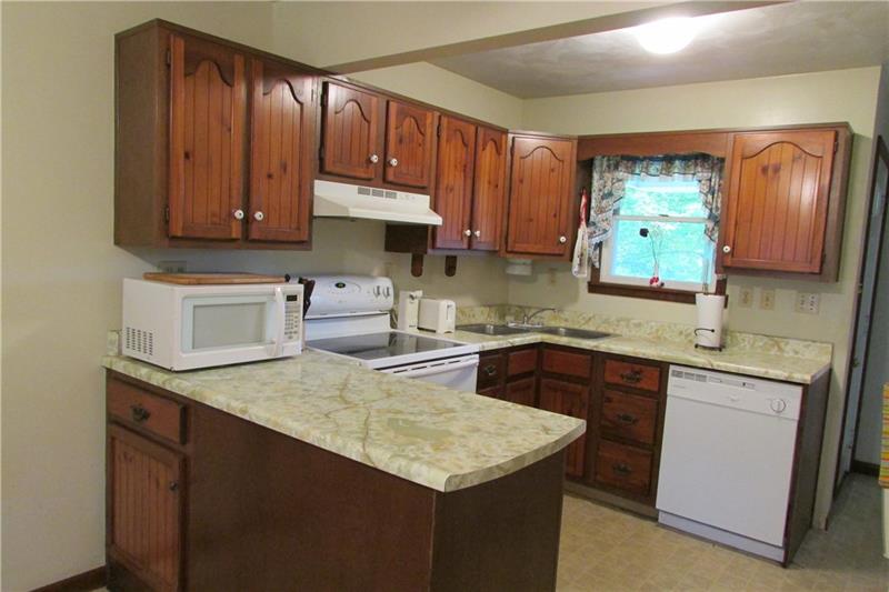 749 Utopia Road Apollo, PA 15613 - Photo 4 of 20 Gallery Image 4