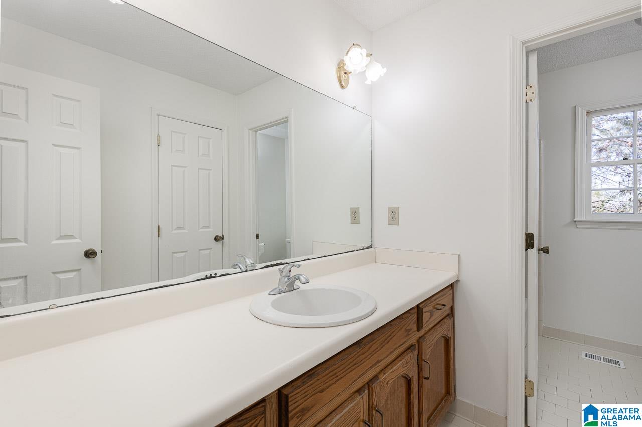 1451 Sequoia Trail Alabaster, AL 35007 - Photo 18 of 39