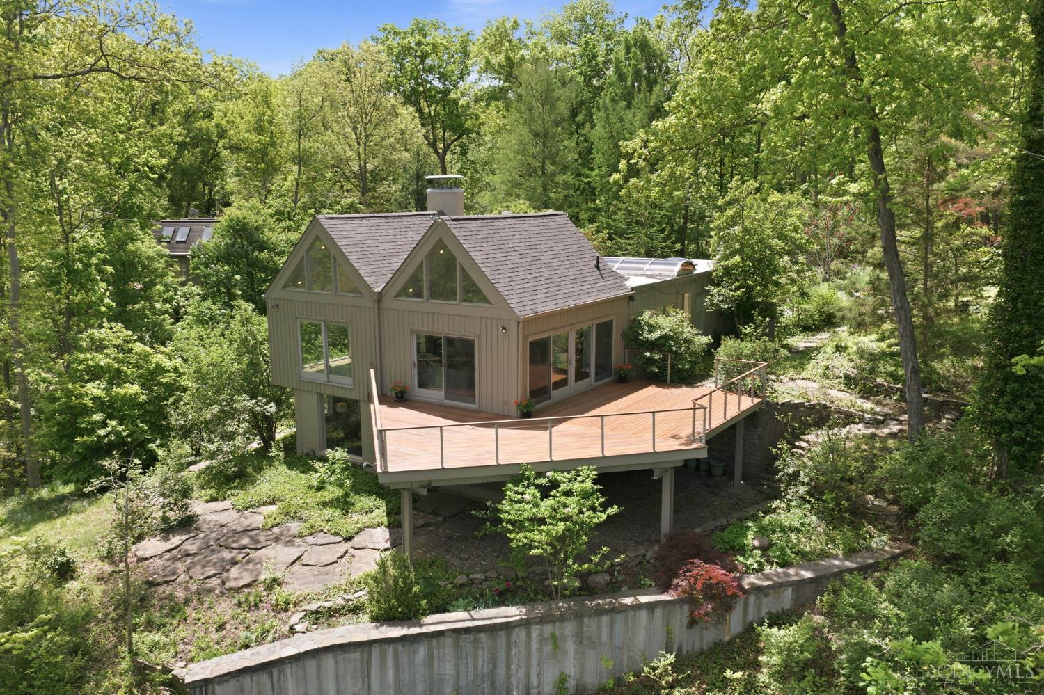 9546 Cunningham Road Cincinnati, OH 45243 - Photo 77 of 95