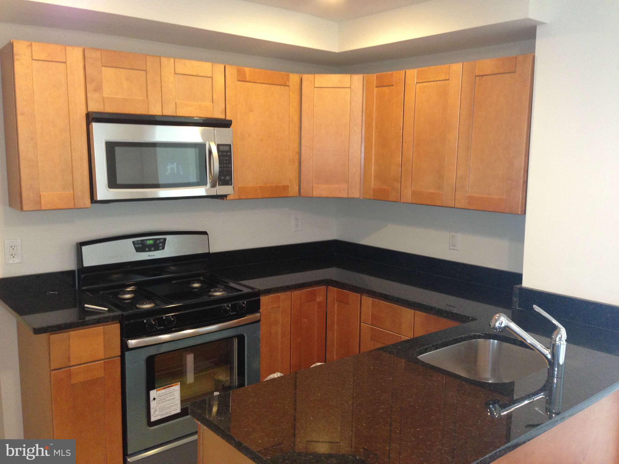 316 Old Riverside Road Baltimore, MD 21225 - Photo 1 of 12 Kitchen