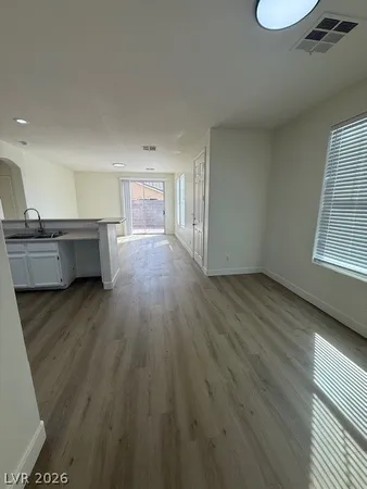 $1,895 | 4940 Droubay Drive, Las Vegas, NV 89122