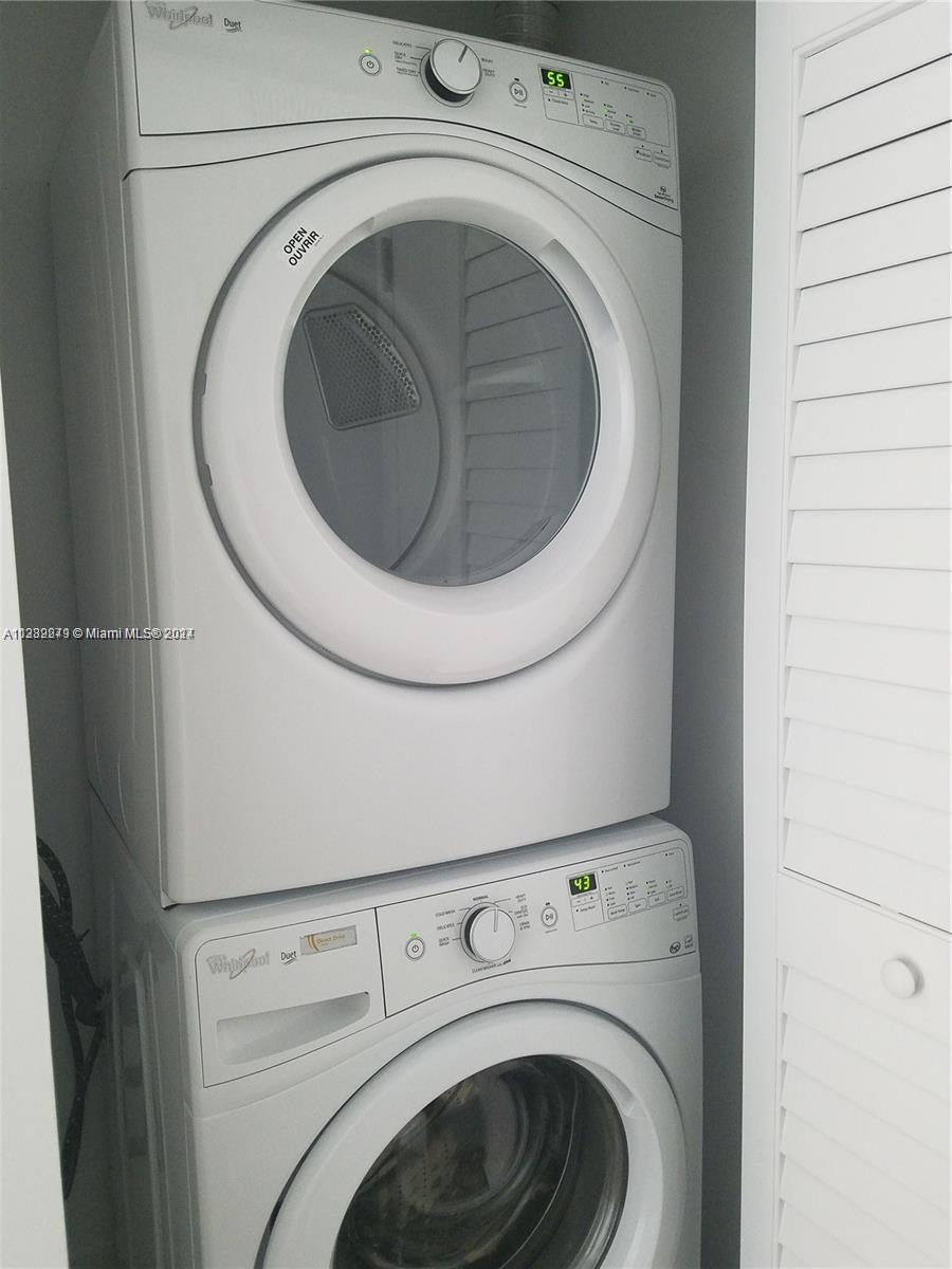 Downtown Miami Miami, FL 33131 - Photo 20 of 26 a close up view of a washer and dryer