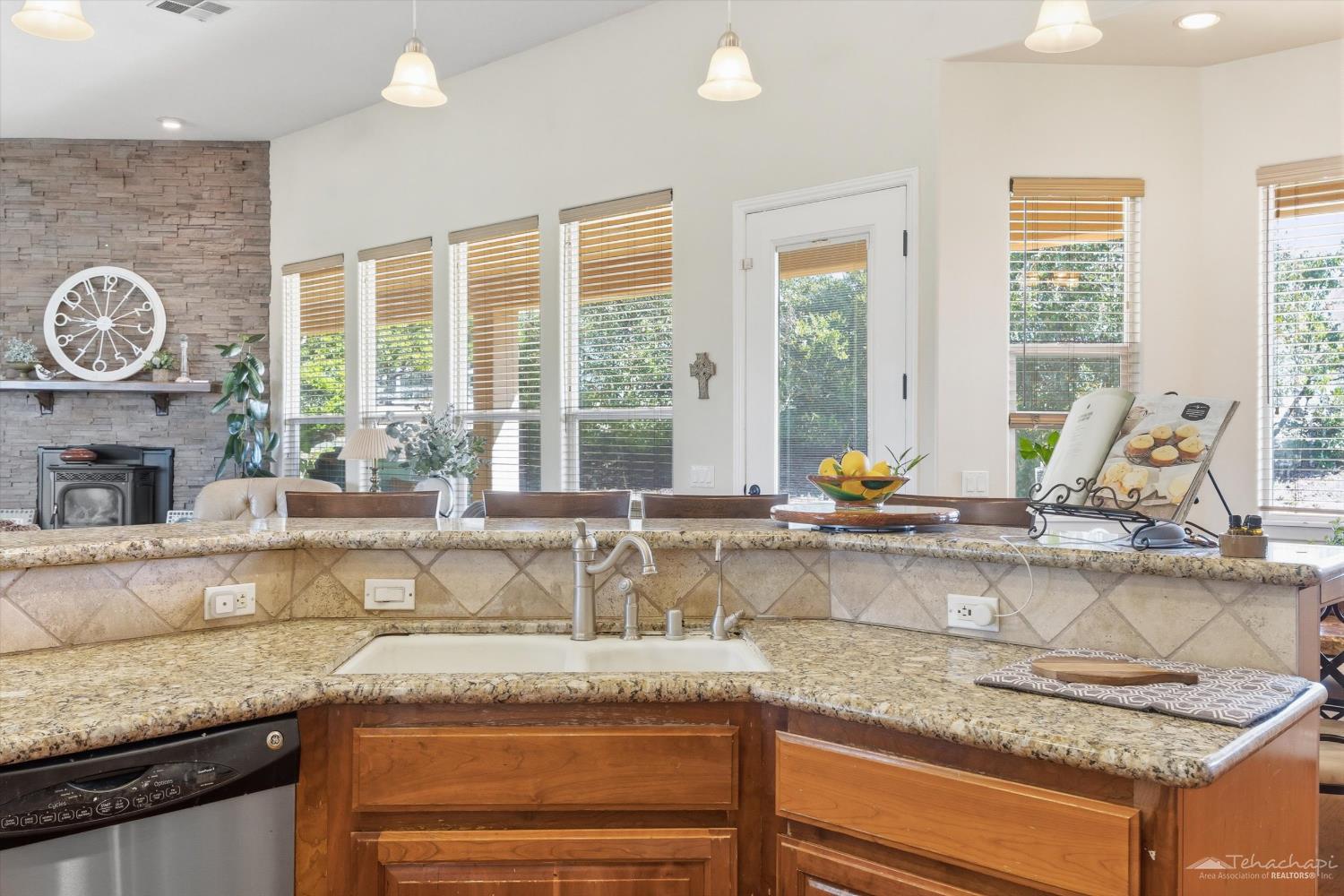 20475 Pinon Canyon Road Tehachapi, CA 93561 - Photo 28 of 55 Gallery Image 28
